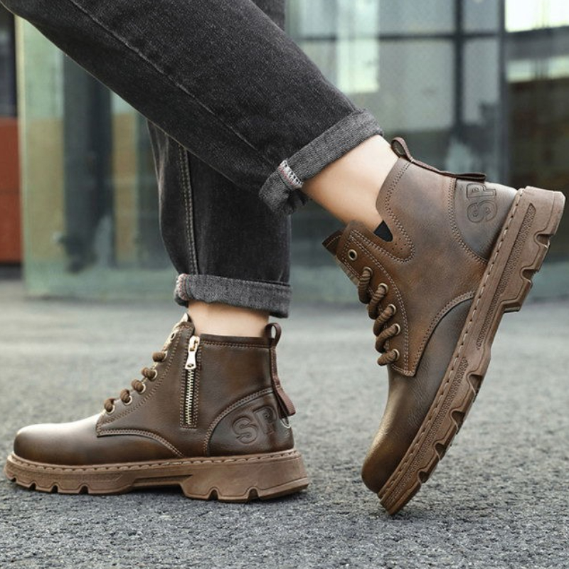 Leather Work Boots - ​ Botas altas de cuero con